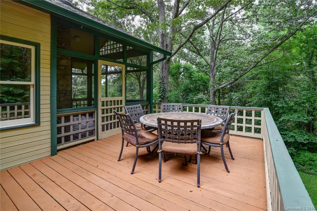 38 Applecross Road Weaverville NC 28787