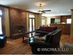 362 Pinners Cove Road Asheville NC 28803
