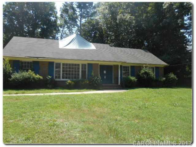 6043 Colchester Place Charlotte NC 28210