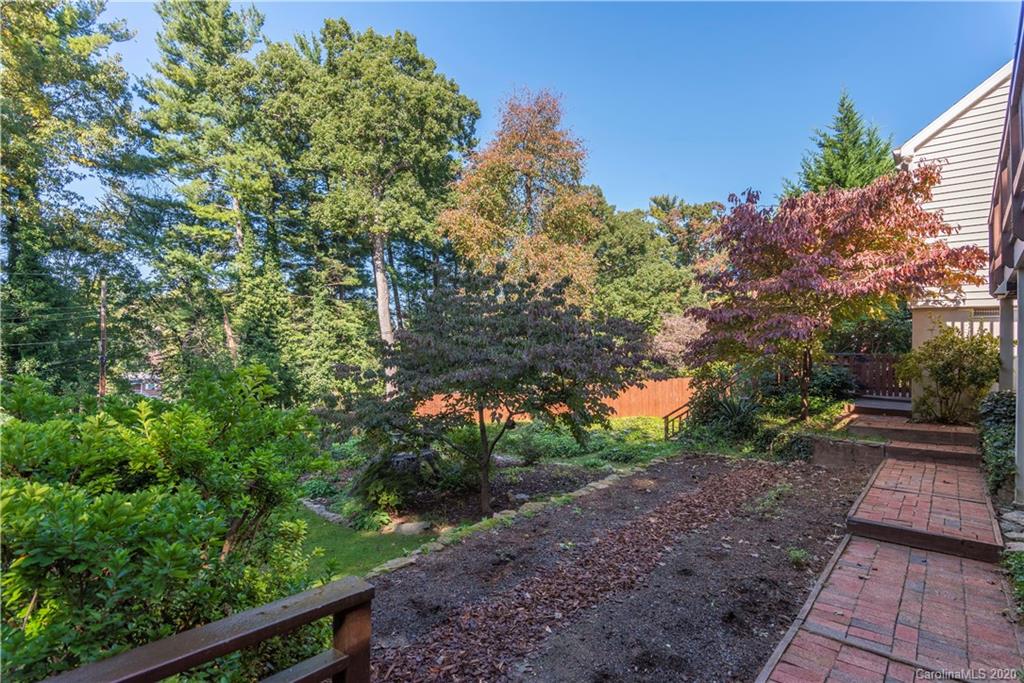75 Wembley Road Asheville NC 28804