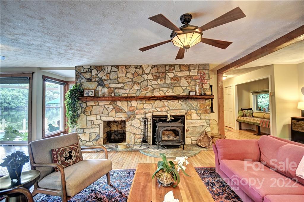 11 Echo Lake Drive Fairview NC 28730