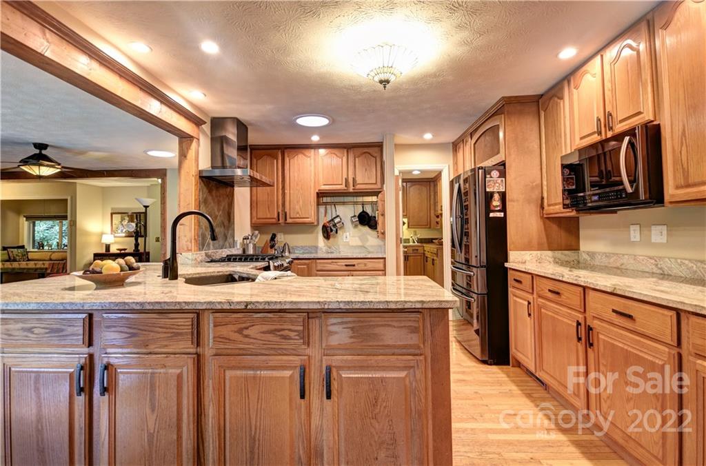 11 Echo Lake Drive Fairview NC 28730