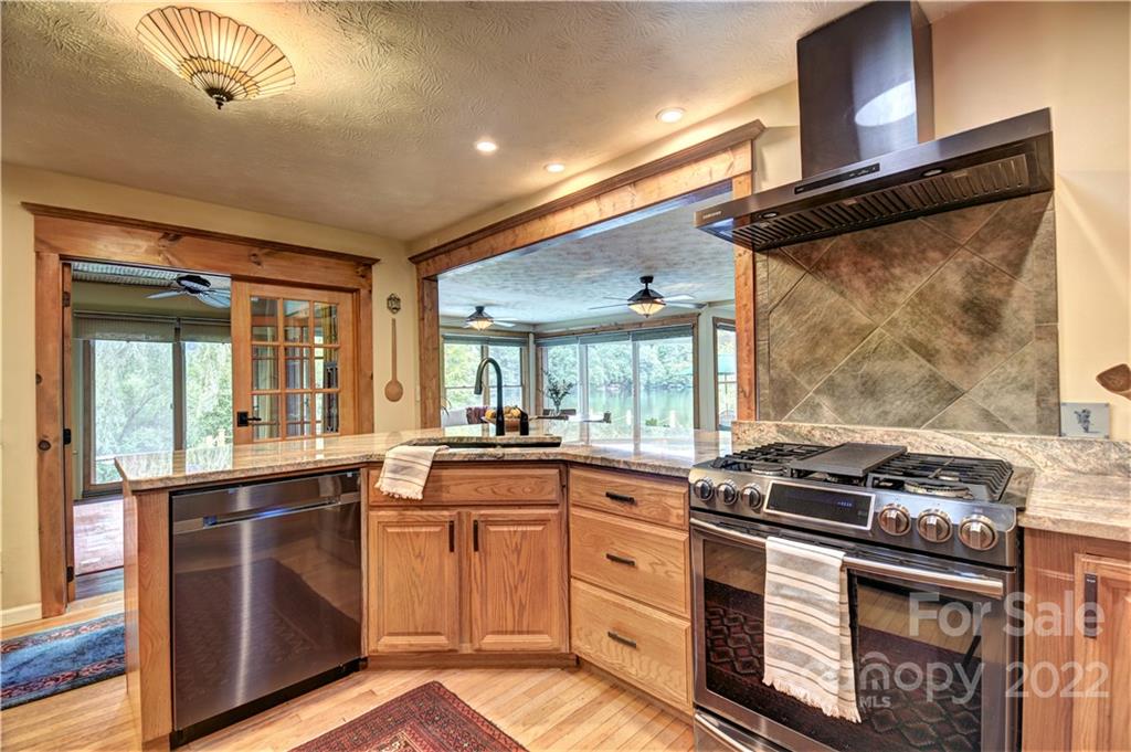 11 Echo Lake Drive Fairview NC 28730