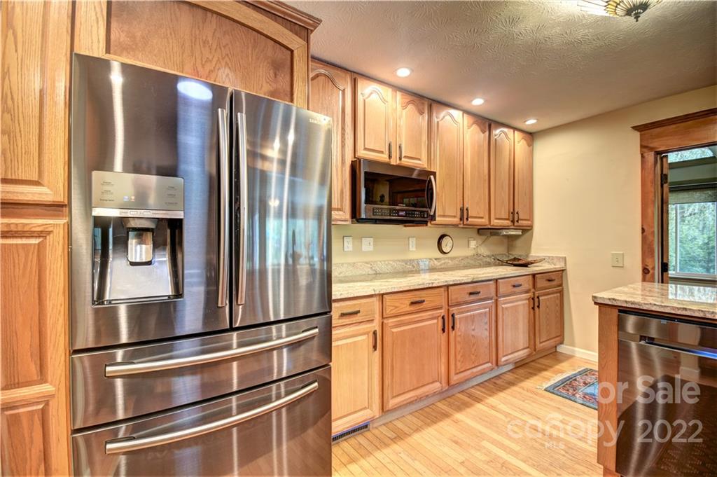 11 Echo Lake Drive Fairview NC 28730