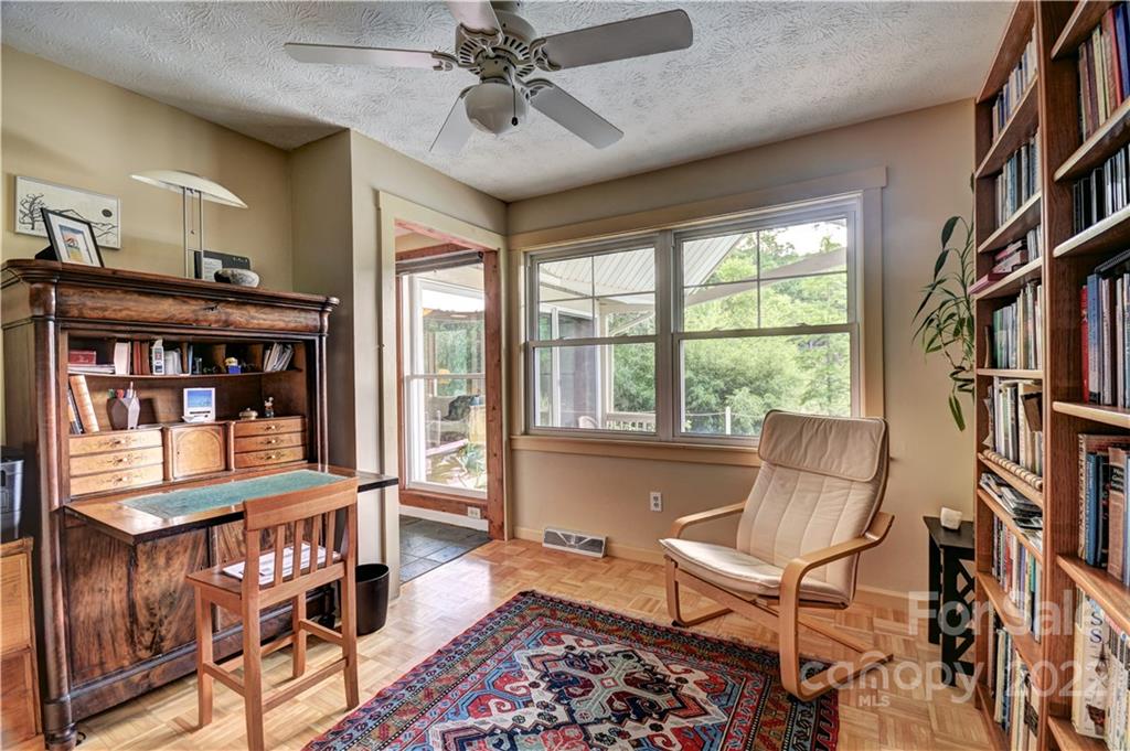 11 Echo Lake Drive Fairview NC 28730