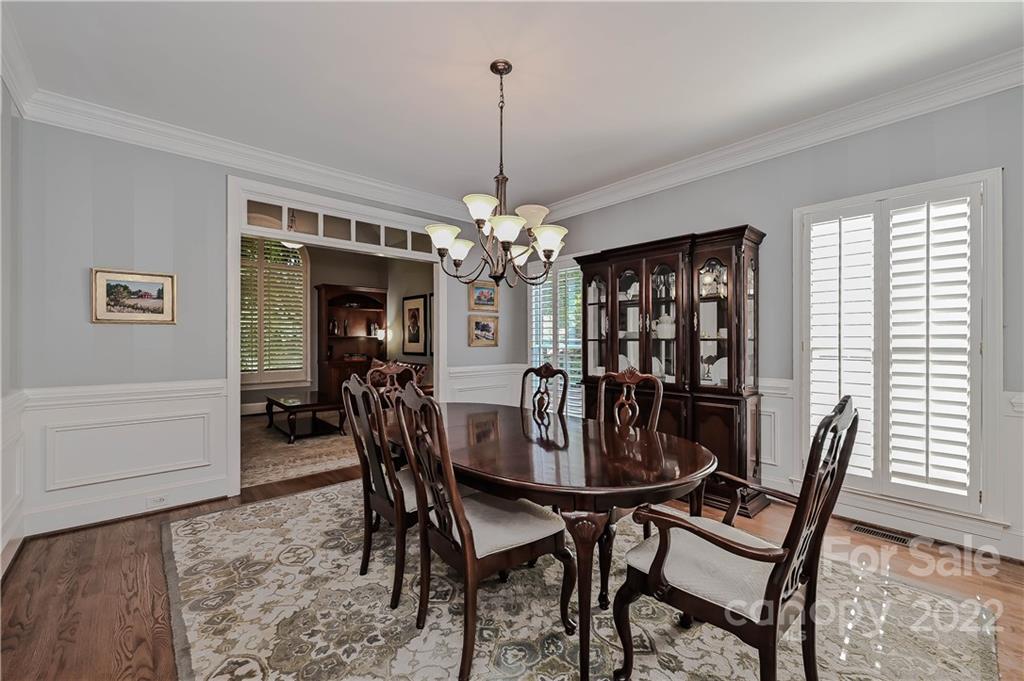 620 Queen Charlottes Court Charlotte NC 28211