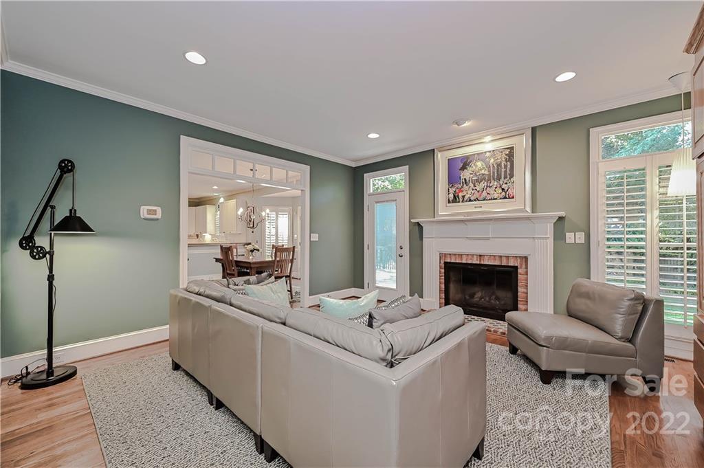 620 Queen Charlottes Court Charlotte NC 28211