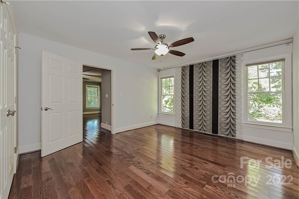 620 Queen Charlottes Court Charlotte NC 28211