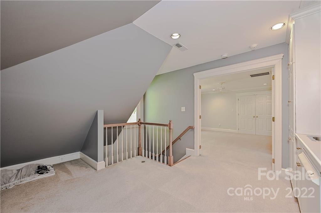 620 Queen Charlottes Court Charlotte NC 28211