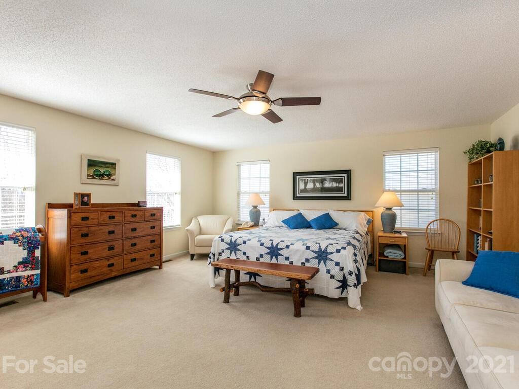 106 Thistle Tree Way Weaverville NC 28787