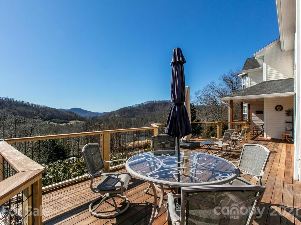 106 Thistle Tree Way Weaverville NC 28787