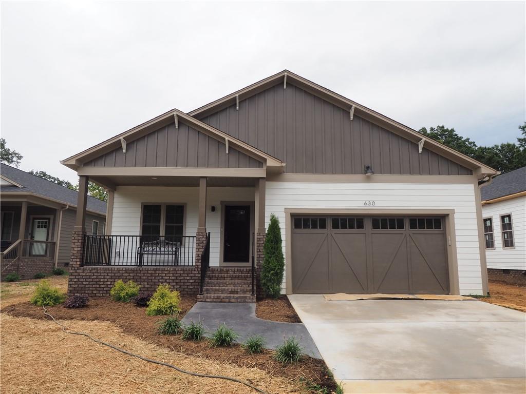 630 13th Avenue Place NW Hickory NC 28601