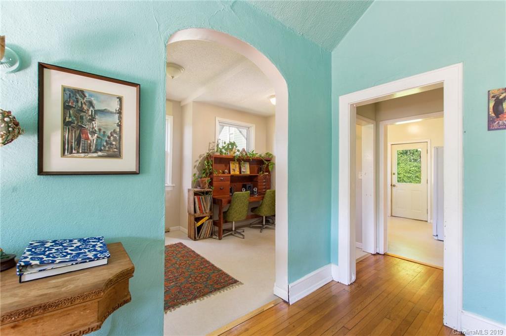 111 Azalea Avenue Swannanoa NC 28778