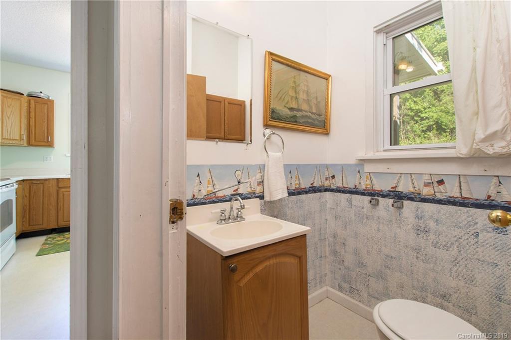 111 Azalea Avenue Swannanoa NC 28778