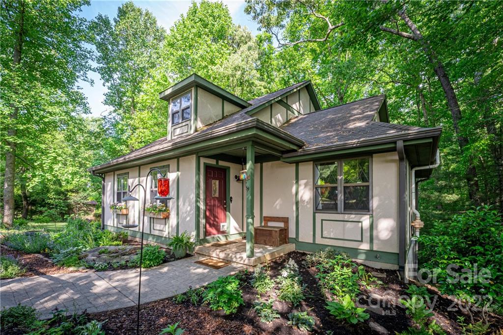 11 Chastain Hill Road Mills River NC 28759