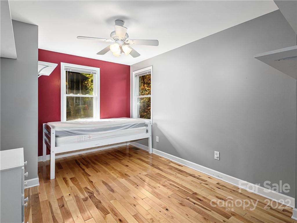 24 Frady Lane Asheville NC 28803
