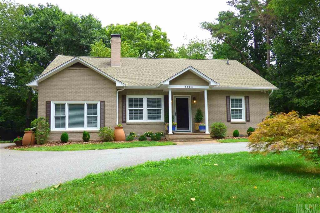 2024 5th Street Place NW Hickory NC 28601