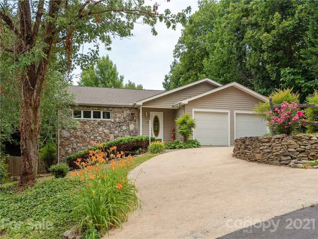 3 Terrapin Trail Flat Rock NC 28731