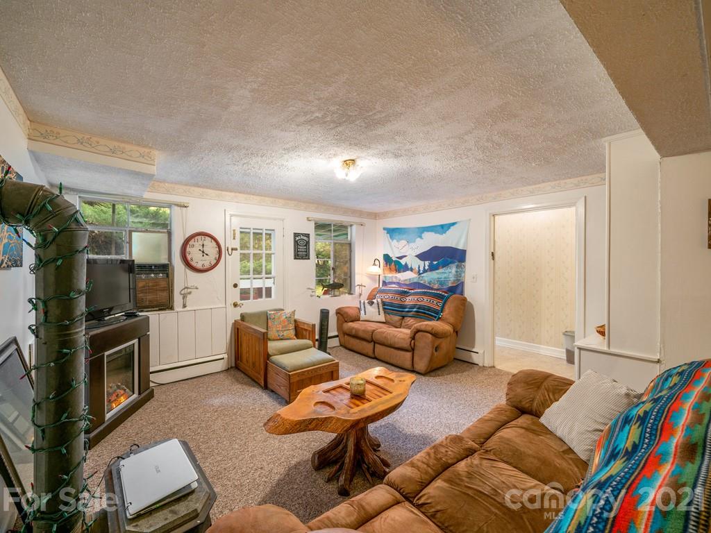 30 Lookout Road Asheville NC 28804