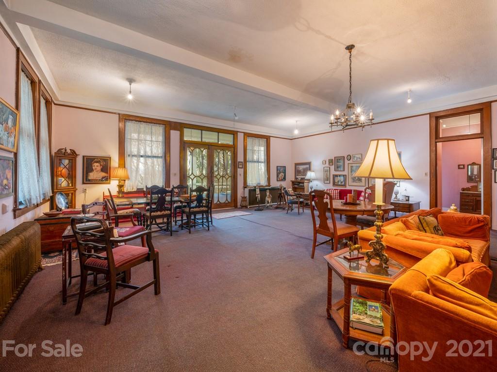 30 Lookout Road Asheville NC 28804