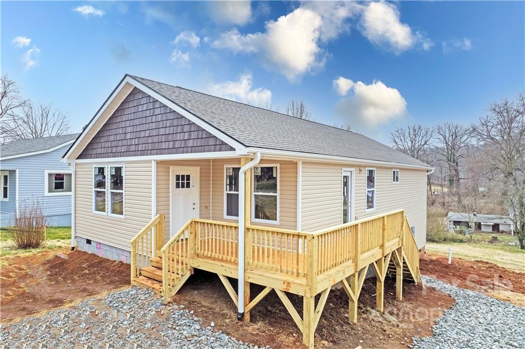 6 Wiggins Street Canton NC 28716