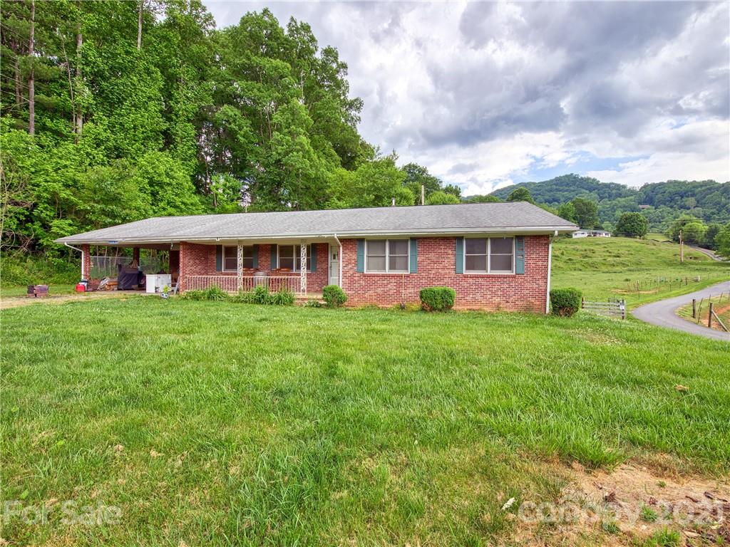 3204 Jonathan Creek Road Waynesville NC 28785