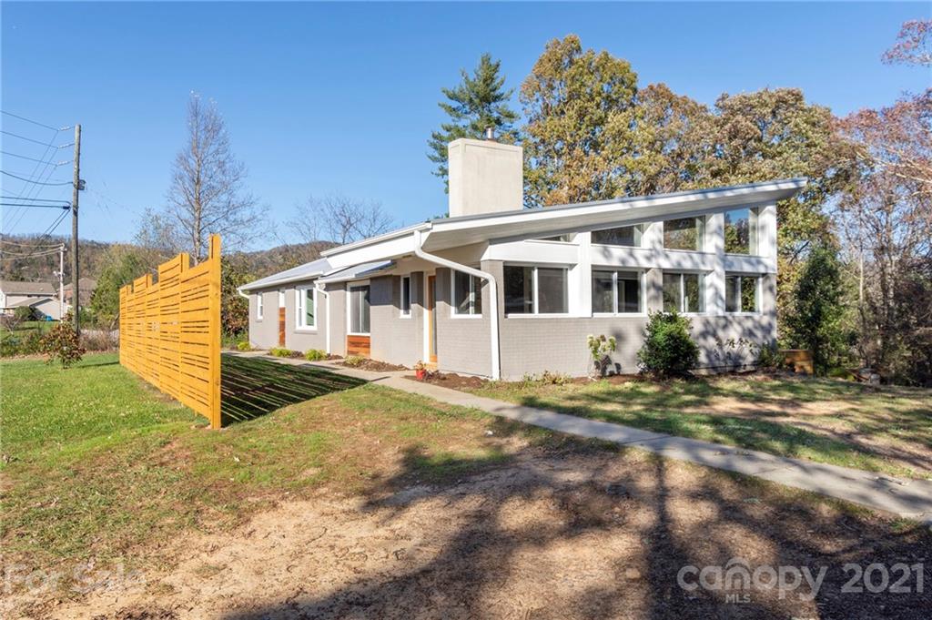 31 Union Chapel Road Weaverville NC 28787