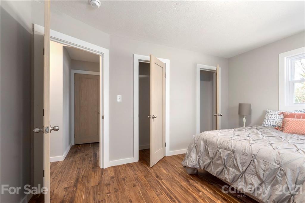 31 Union Chapel Road Weaverville NC 28787