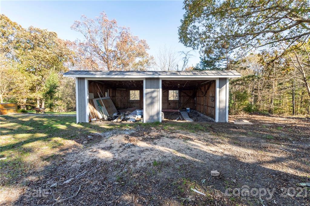 31 Union Chapel Road Weaverville NC 28787
