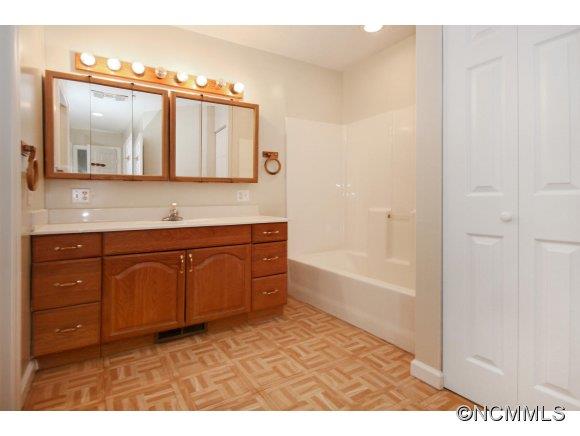 10 Harmony Lane Asheville NC 28803