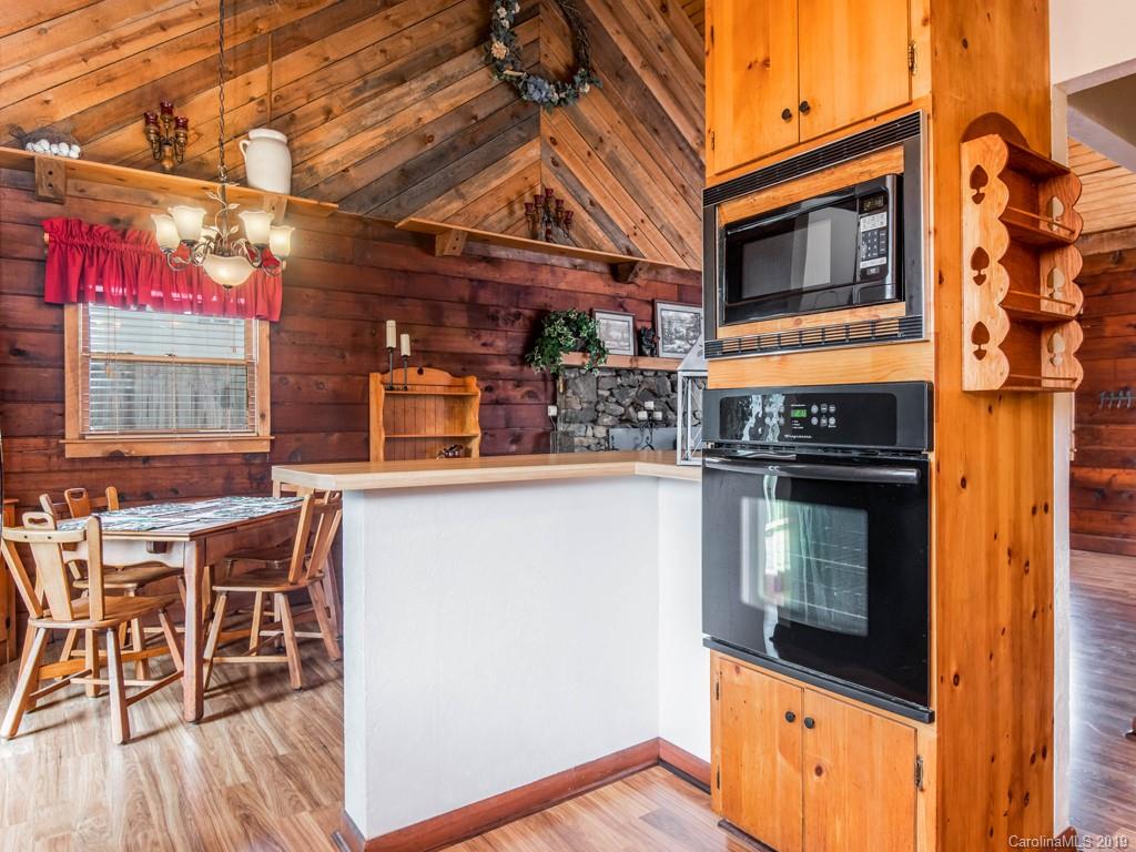16 Oakview Road Asheville NC 28803