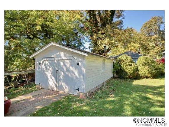 75 Craig Circle Asheville NC 28805