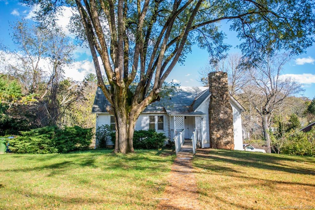 18 Kensington Drive Asheville NC 28805