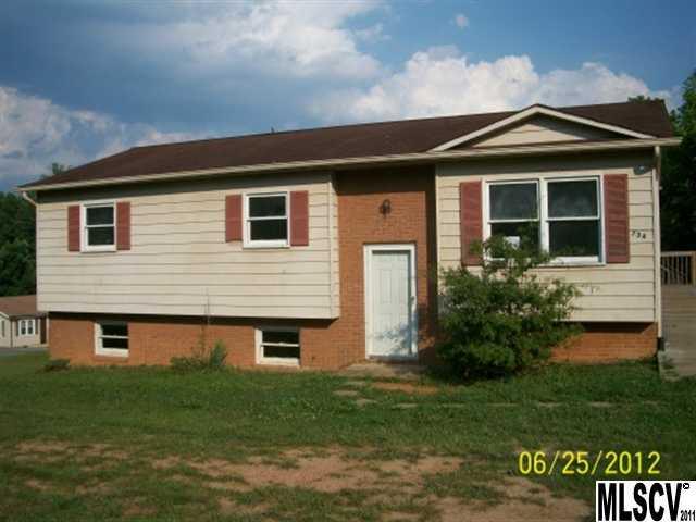 734 7th Avenue Court SE Hickory NC 28602