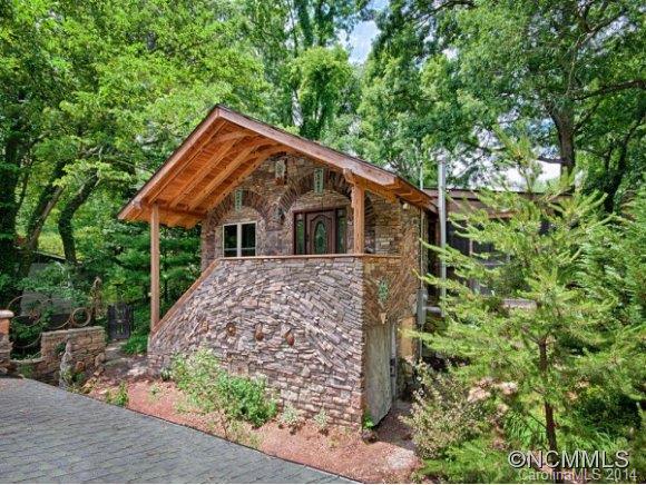 69 Wamboldt Avenue Asheville NC 28806