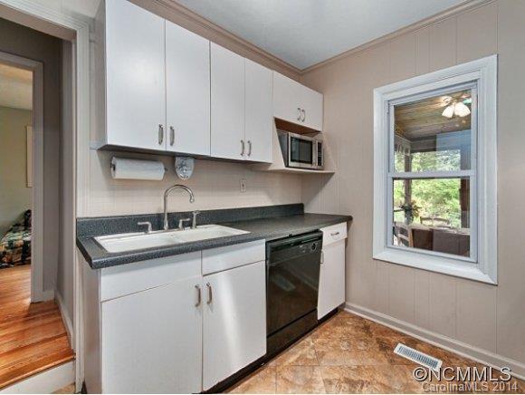 69 Wamboldt Avenue Asheville NC 28806