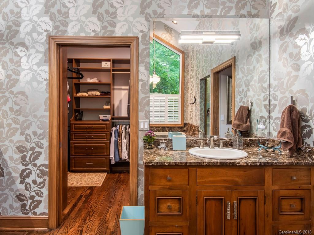 24 Ridgepoint View Burnsville NC 28714