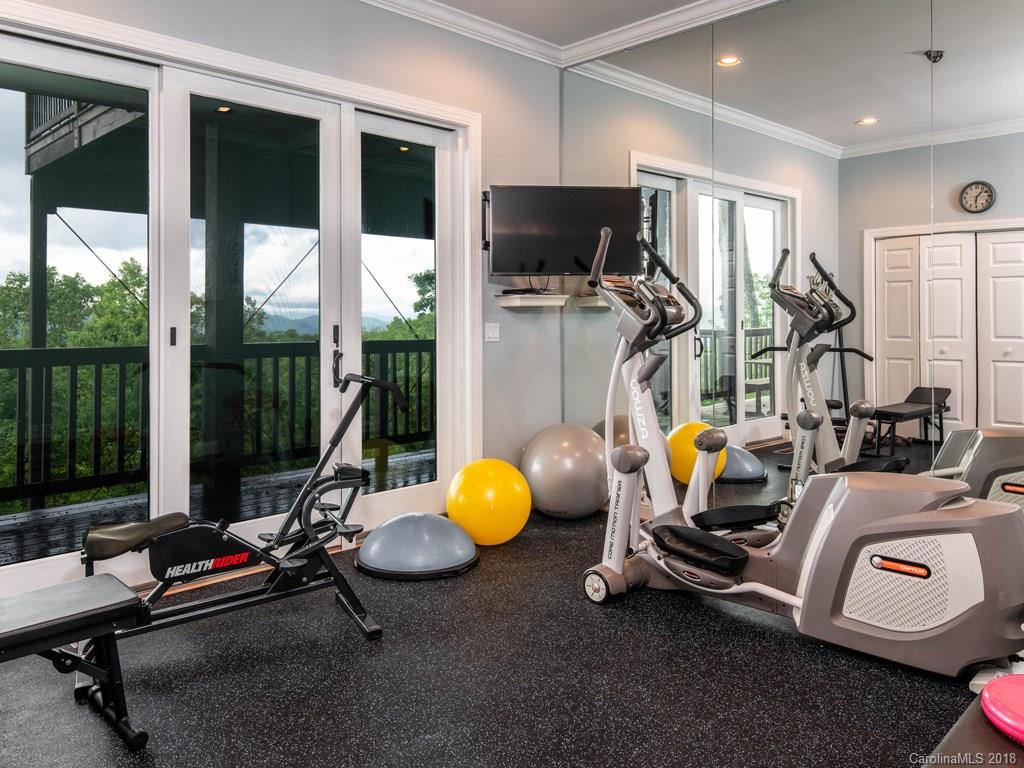 24 Ridgepoint View Burnsville NC 28714