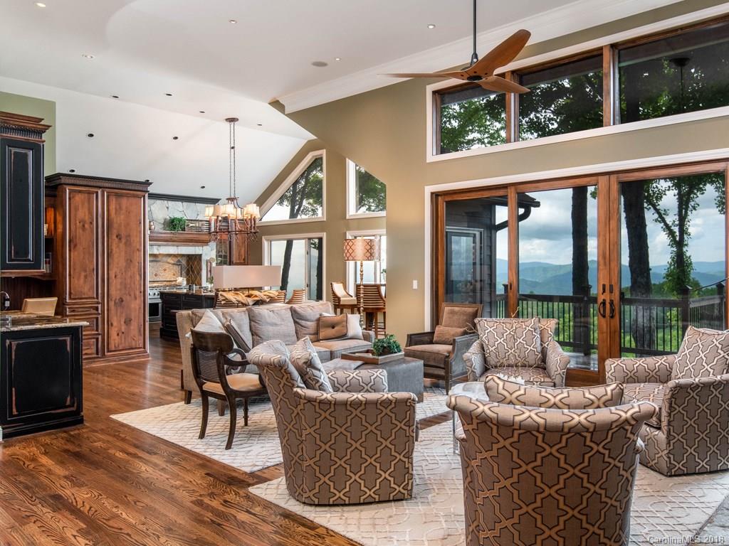 24 Ridgepoint View Burnsville NC 28714