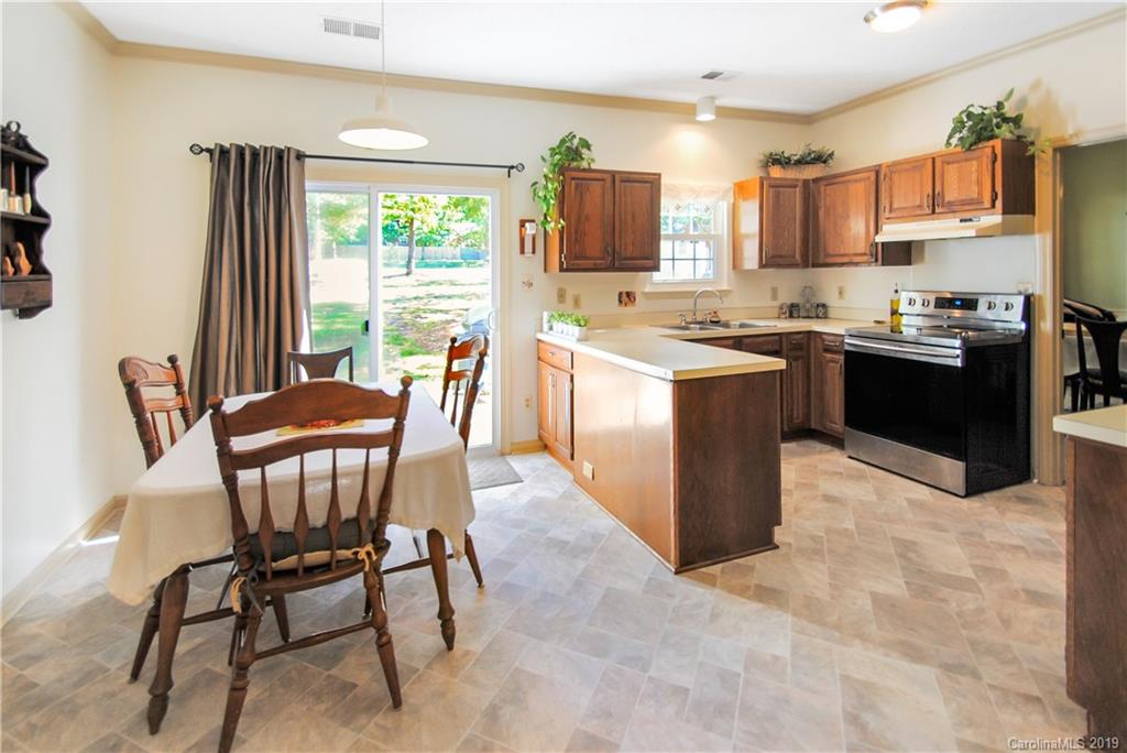 8102 Hunley Ridge Road Matthews NC 28104