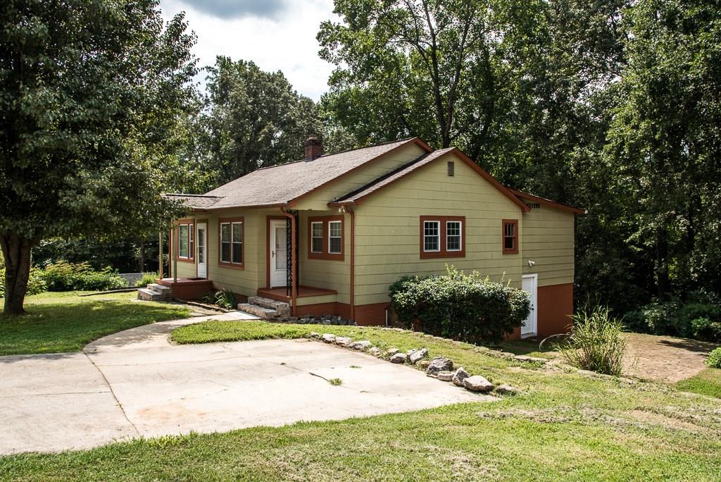 608 11th Street Sw Hickory NC 28602