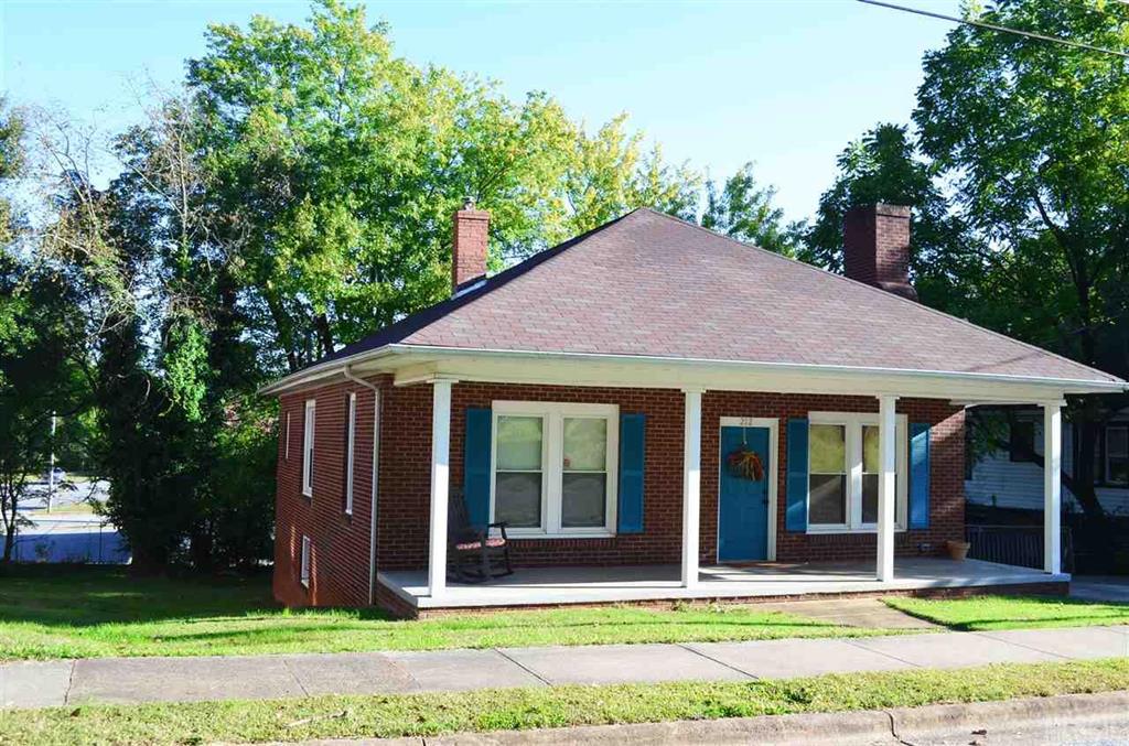 212 West B Street Newton NC 28658