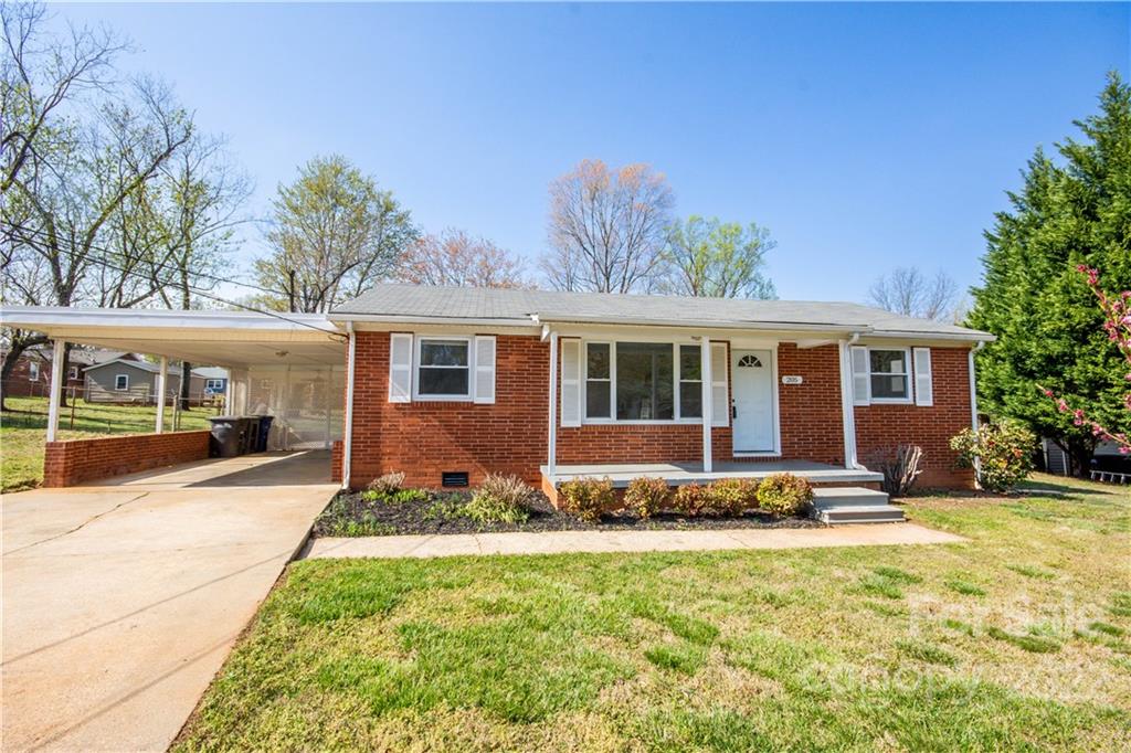 205 Fieldstone Circle Statesville NC 28677