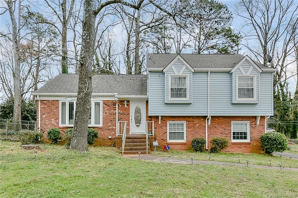 5723 Idlebrook Drive Charlotte NC 28212