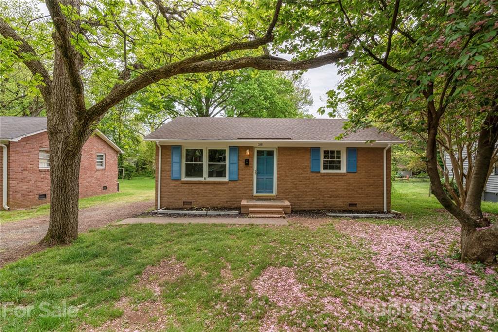 218 N Cloudman Street Charlotte NC 28216
