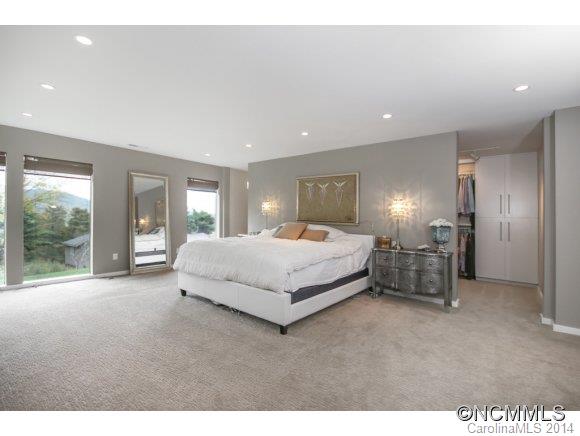 11 Beaverbrook Road Asheville NC 28804