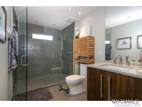 11 Beaverbrook Road Asheville NC 28804