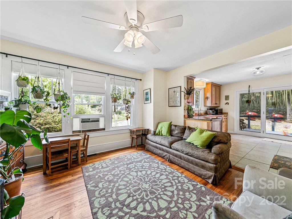 83 Montana Avenue Asheville NC 28806