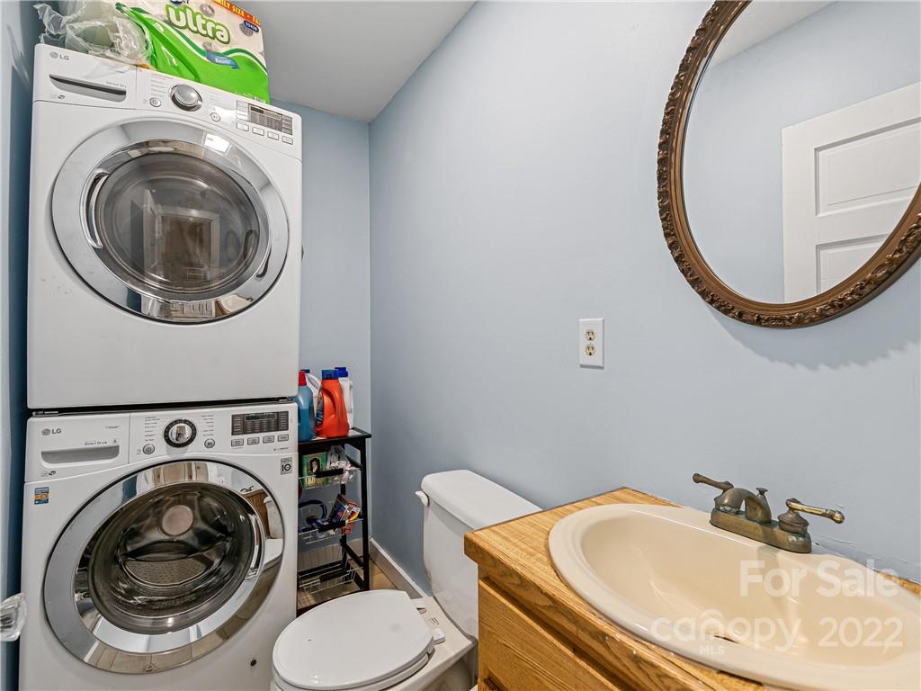 83 Montana Avenue Asheville NC 28806