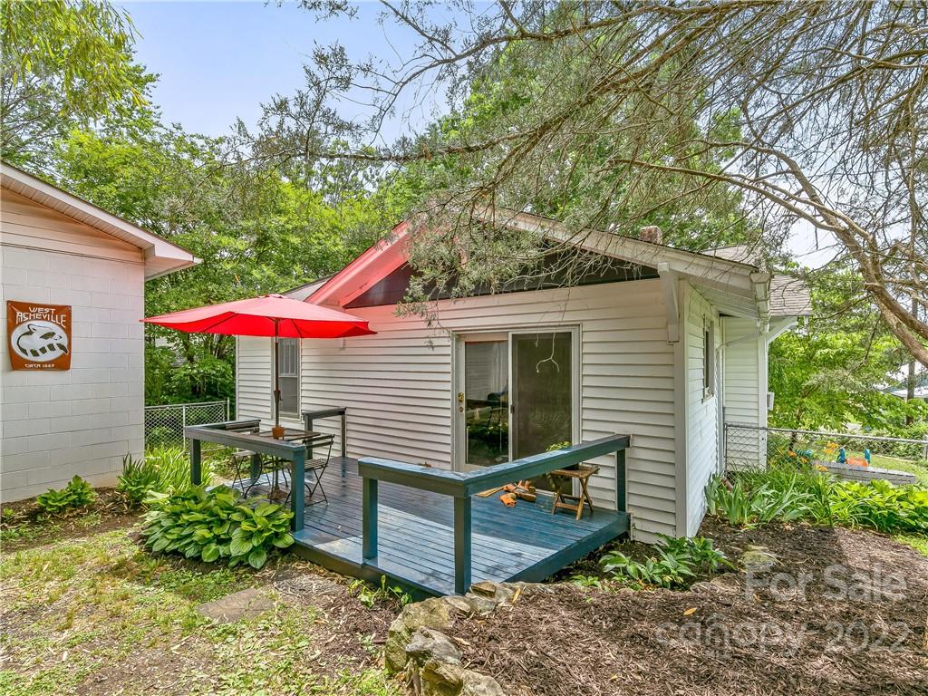 83 Montana Avenue Asheville NC 28806